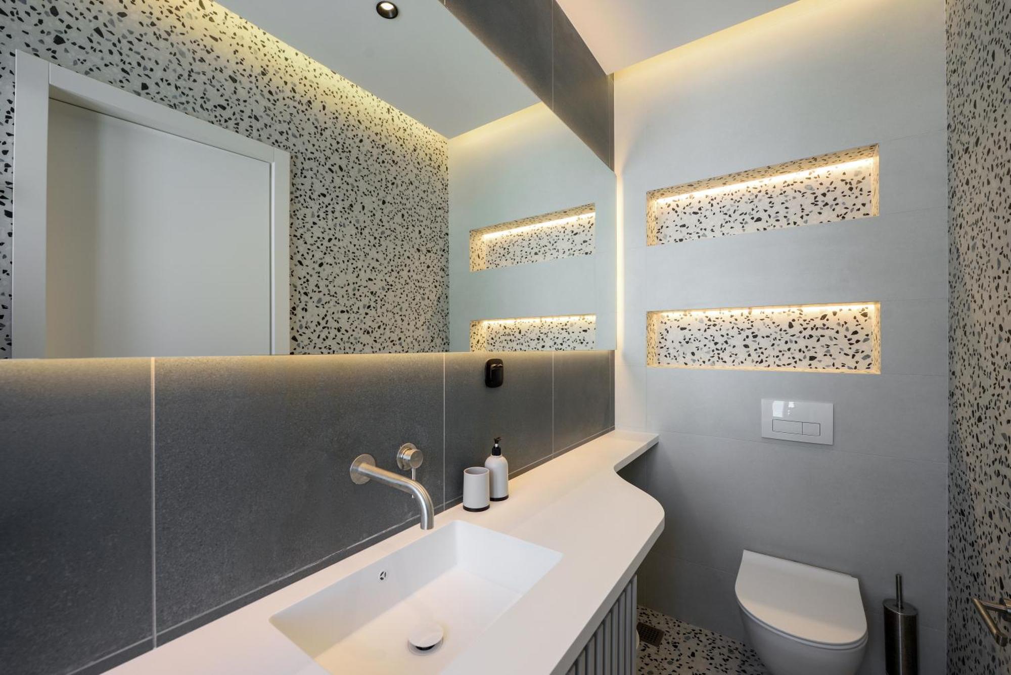 King Apartment Thessaloniki By Luxlikehome Thessaloníki Ngoại thất bức ảnh