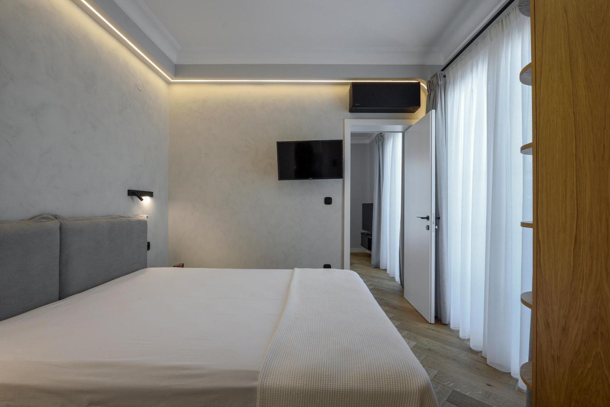 King Apartment Thessaloniki By Luxlikehome Thessaloníki Ngoại thất bức ảnh