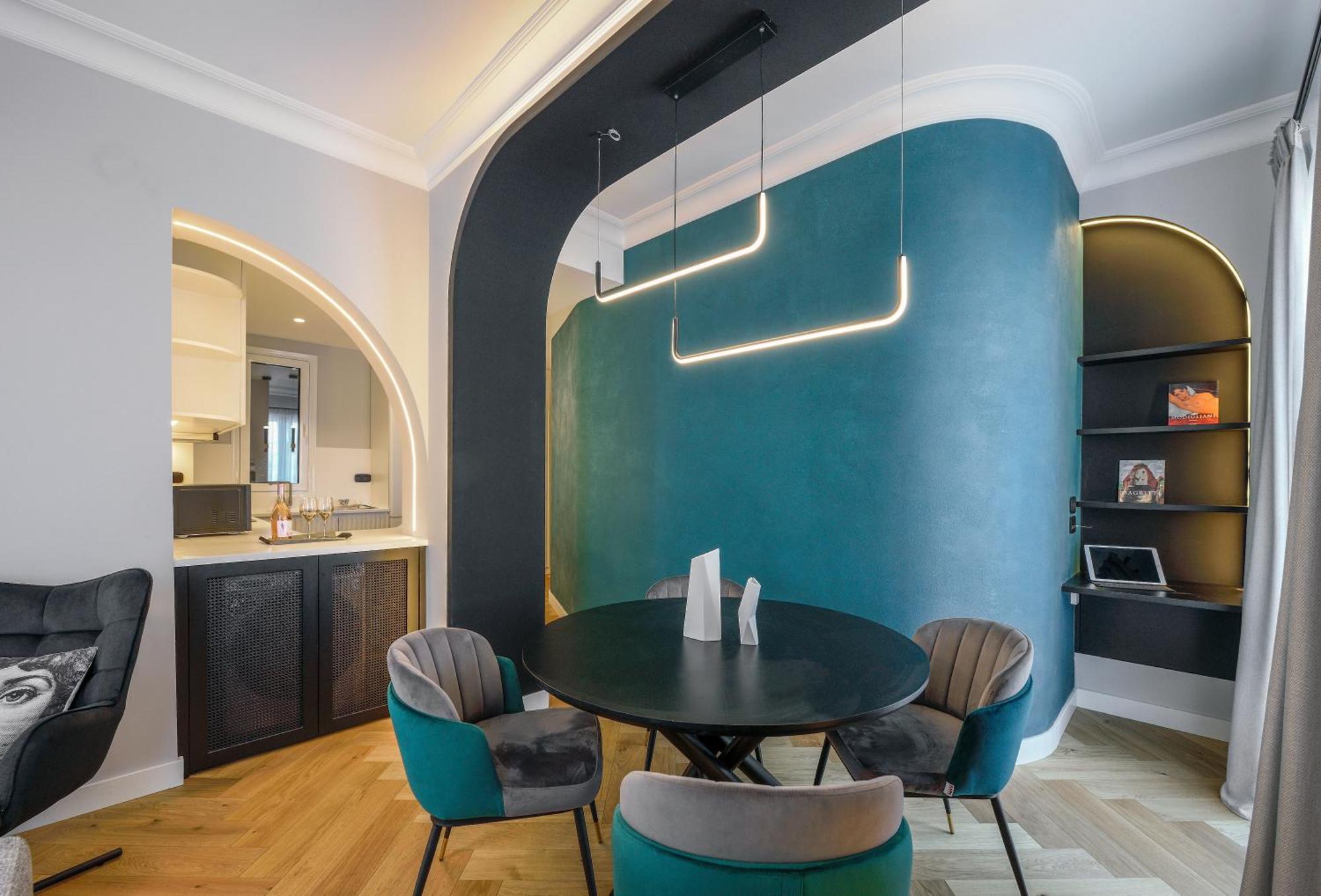 King Apartment Thessaloniki By Luxlikehome Thessaloníki Ngoại thất bức ảnh