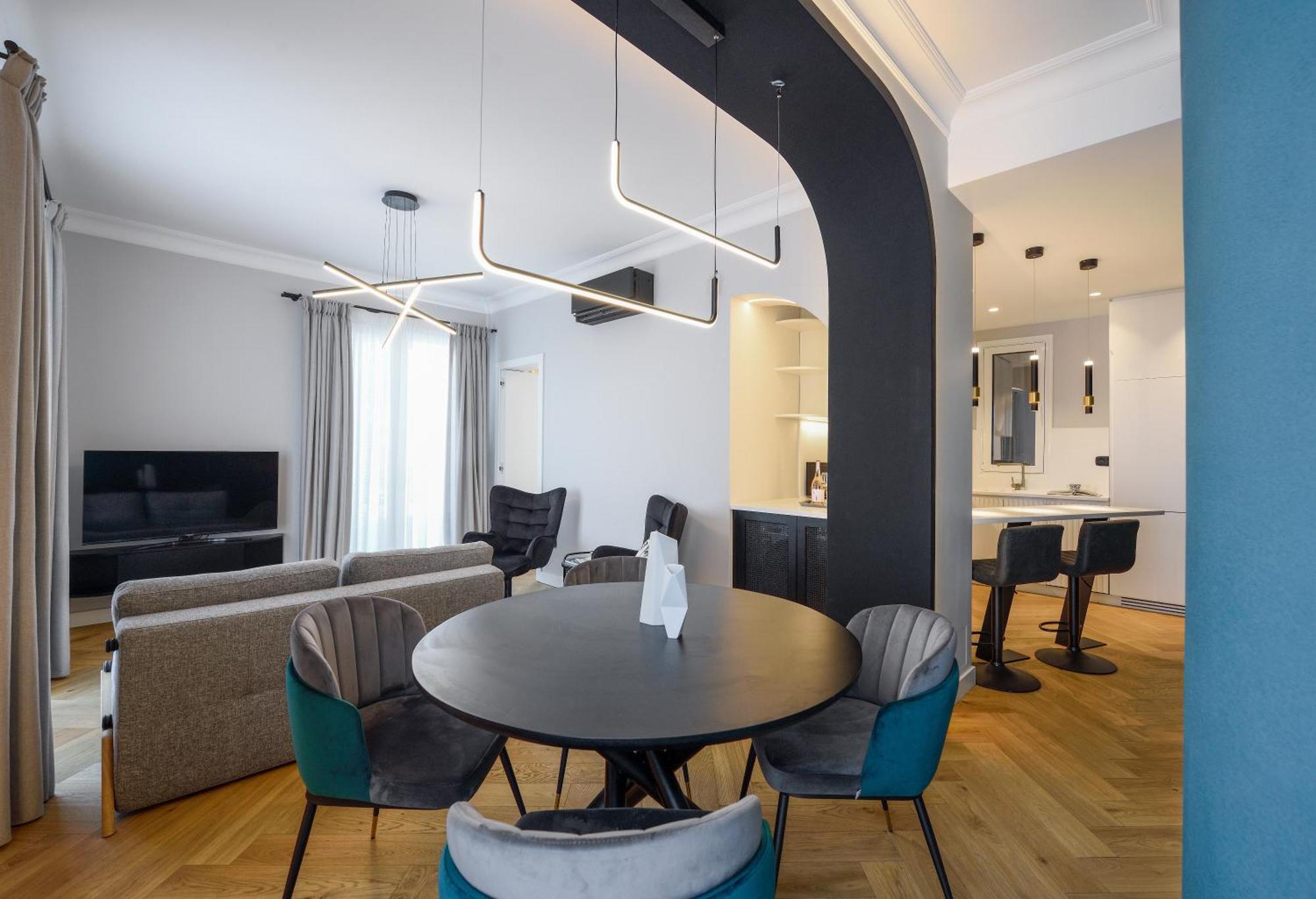 King Apartment Thessaloniki By Luxlikehome Thessaloníki Ngoại thất bức ảnh