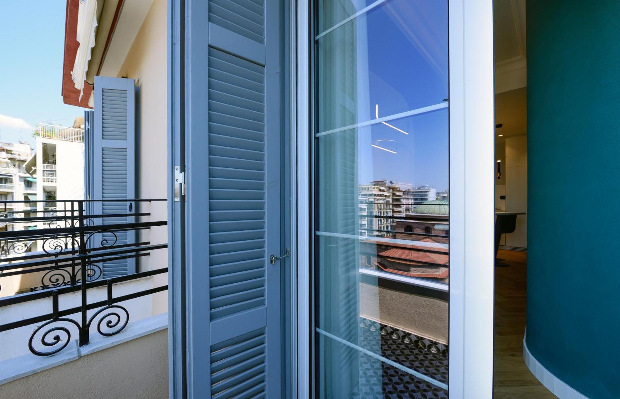 King Apartment Thessaloniki By Luxlikehome Thessaloníki Ngoại thất bức ảnh