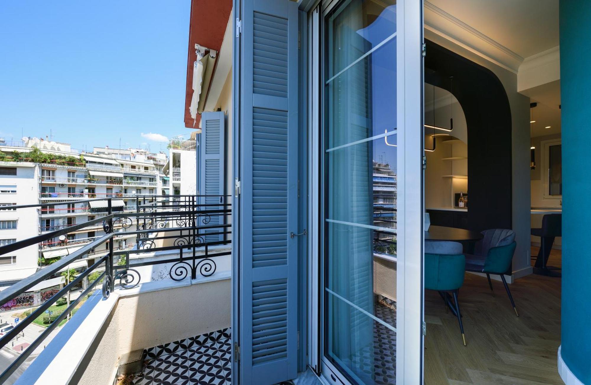 King Apartment Thessaloniki By Luxlikehome Thessaloníki Ngoại thất bức ảnh